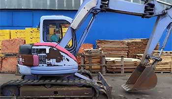 Komatsu PC75UU-2 Excavator