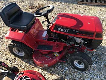 Toro Wheel Horse 212-5 Lawnmower