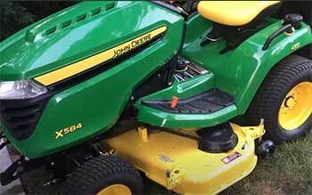 John Deere X584 Lawn Tractor