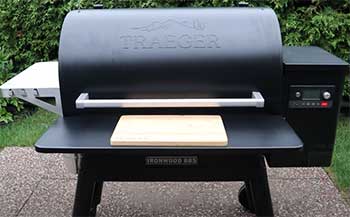 Ironwood 885 Pellet Grill