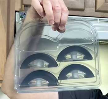 Hot Shot Ultra Liquid Roach Bait