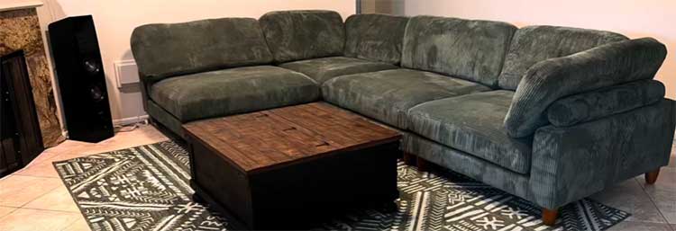 wade logan Upholstered Sectional