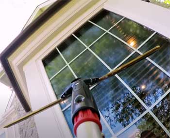 Fish Window Cleaning