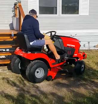 Craftsman T2400 Riding Mower
