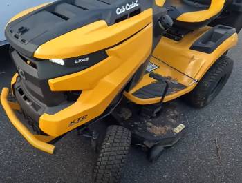 Cub Cadet XT2