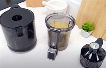 Hurom H400 Self-Feeding Juicer