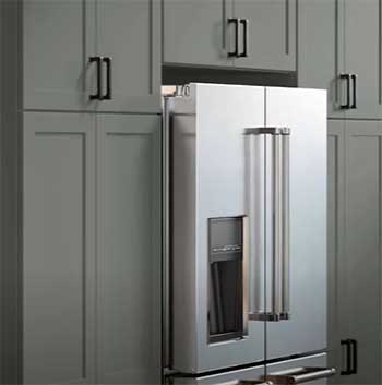 Cabinets by Mantra