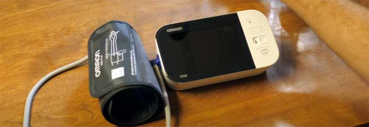 OMRON 10 Series Blood Pressure Monitor
