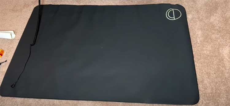 Earth and Moon Grounding Mat