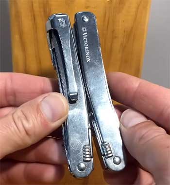 Victorinox SwissTool Spirit X