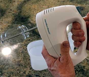 Hamilton Beach 6-Speed Hand Mixer