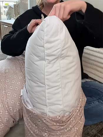 Utopia hotel quality pillow