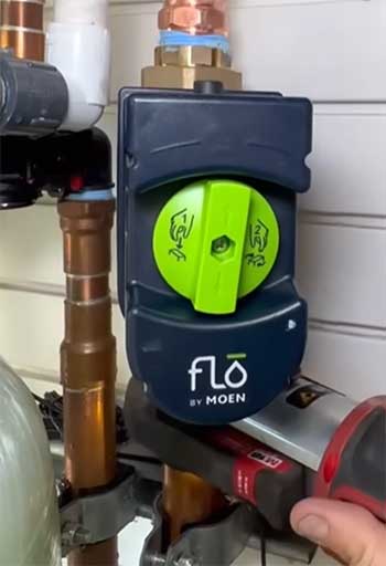 Flo by Moen Smart Water Leak Detection System