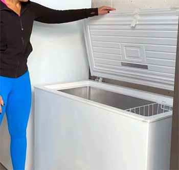 Frigidaire Chest Freezer 