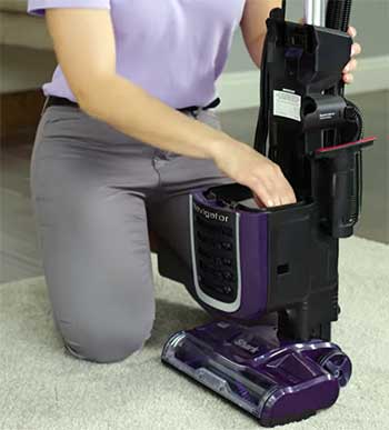 Shark Navigator Swivel Pro Complete Upright Vacuum