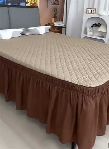 Bedskirt