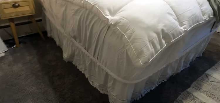 Dust Ruffle
