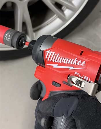 milwaukee fuel impact driver