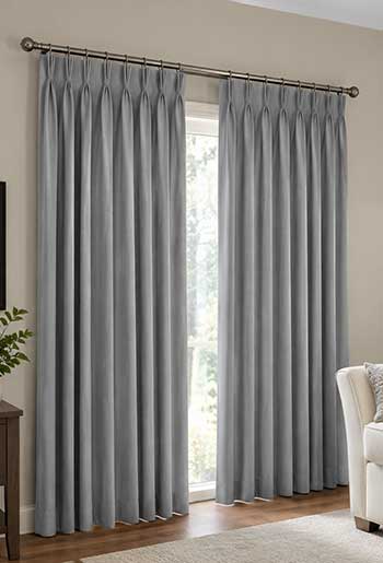 pinch pleat