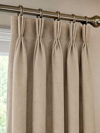 pinch pleat